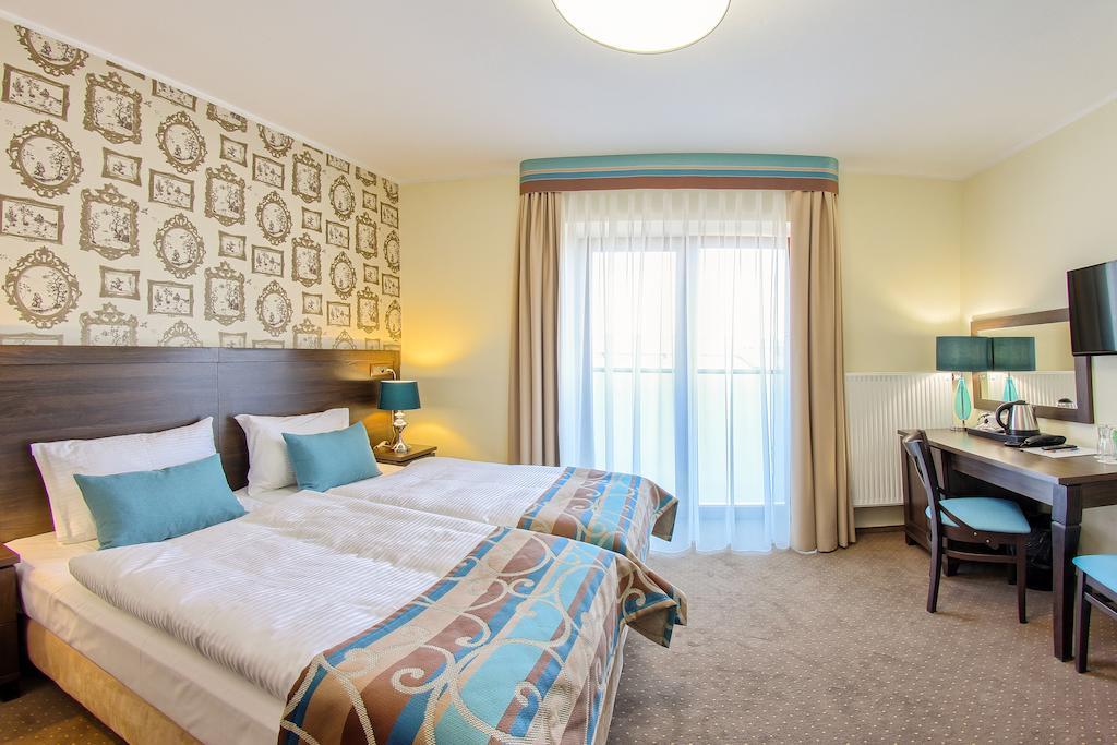 Best Western Hotel Opole Centrum Buitenkant foto
